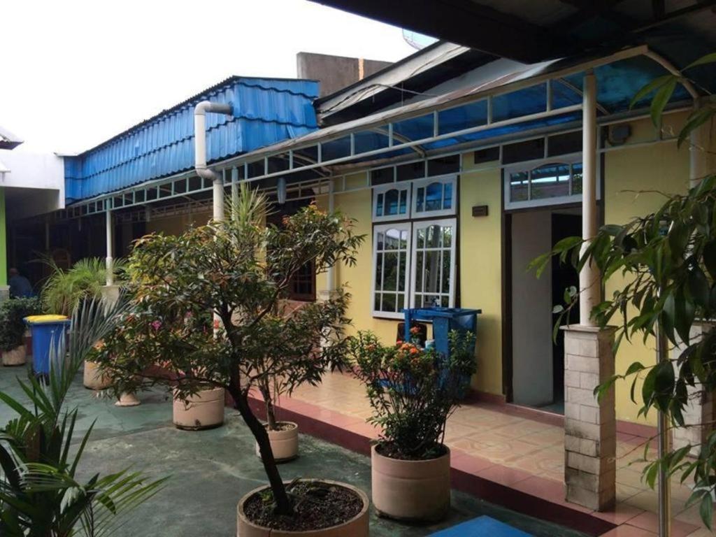 Hotel Kaisar Tarakan Buitenkant foto